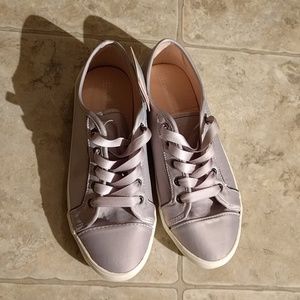 NWT satin sneakers size 39